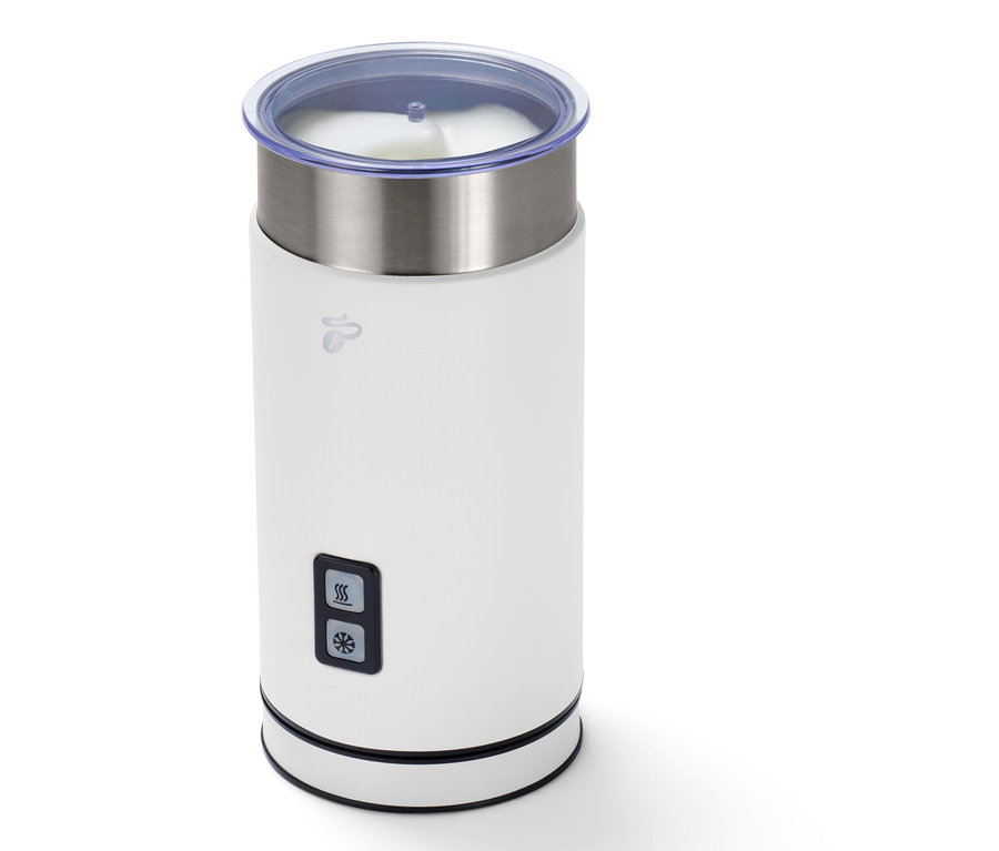 Ein weisser elektrischer Milschaufschäumer.