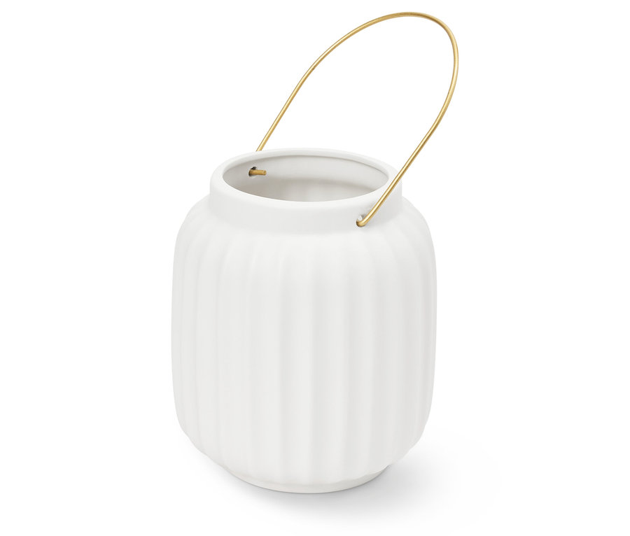 Weiße Keramikvase mit geriffelter Oberfläche und goldenem Griff.