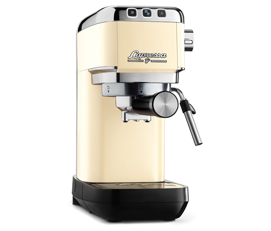 Eine creme »Lapressa« Siebträgermaschine.