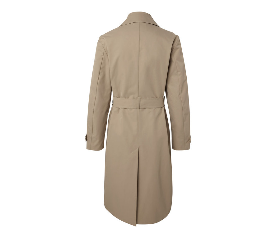 Sandfarbener Trenchcoat von hinten.