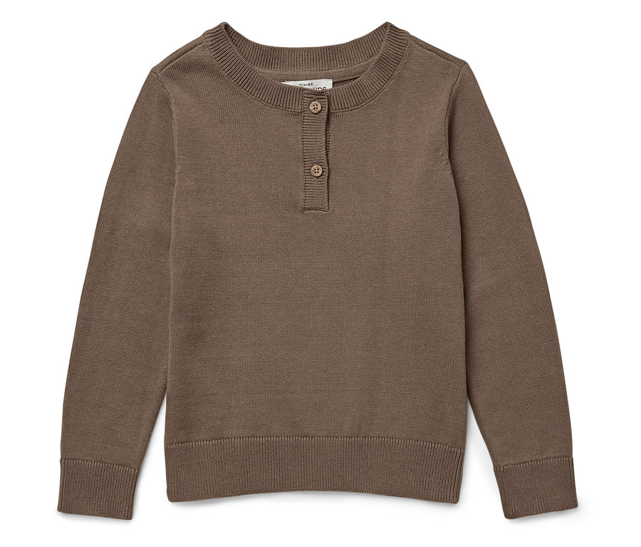 Brauner Strickpullover mit langen Ärmeln und Knöpfen.