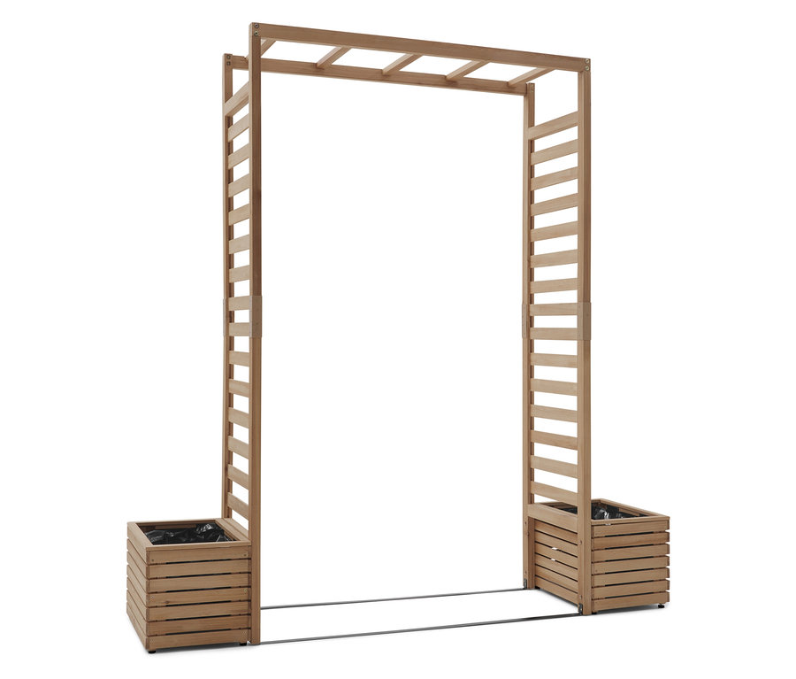 Ein hölzerner Gartenbogen mit Pflanzkästen an den Seiten steht auf einem weißen Hintergrund.