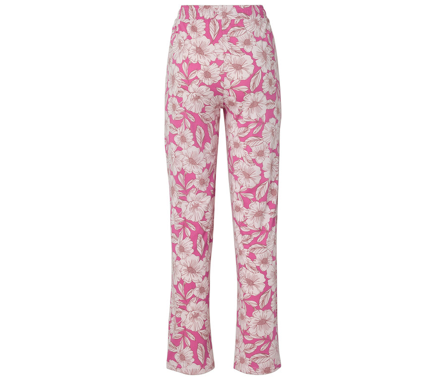 Eine pinke Hose mit Blumenmuster liegt auf einem weißen Hintergrund.