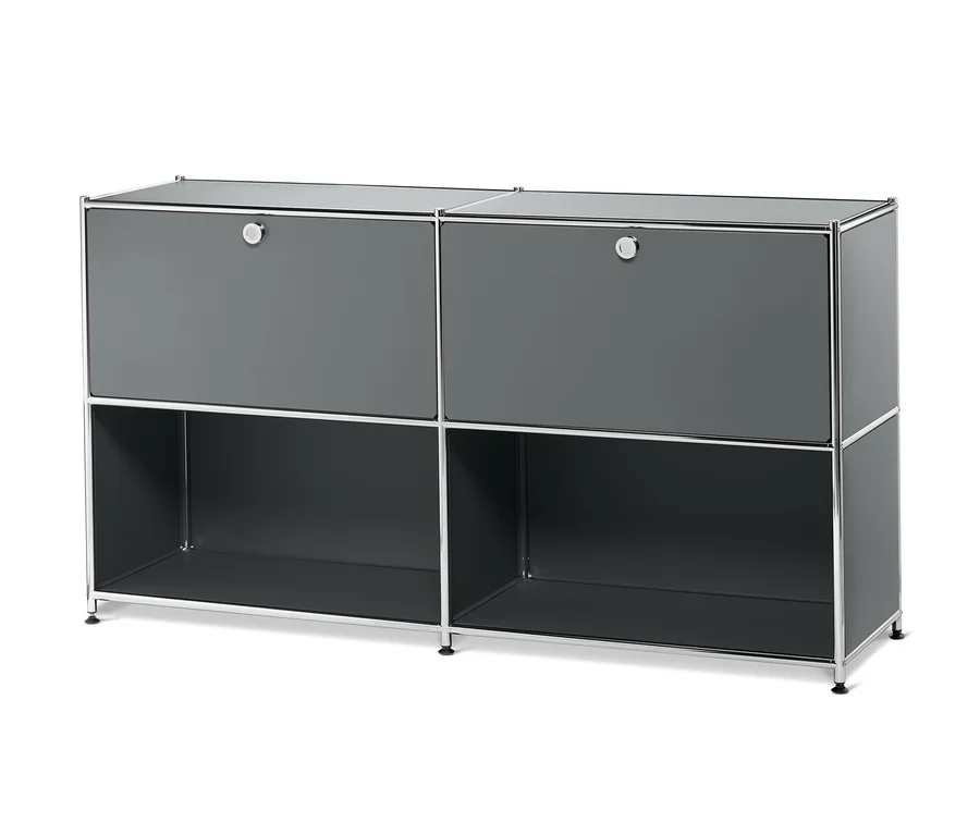 Detailaufnahme eines grauen Metall-Sideboards mit zwei versetzbaren Klappenfächern.