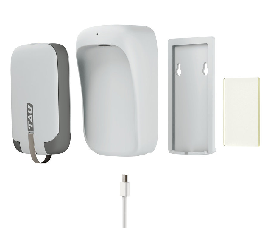 Ein weisser TAU® 3-in-1-Keychain-Powerbank und Zubehör auf weissem Hintergrund.