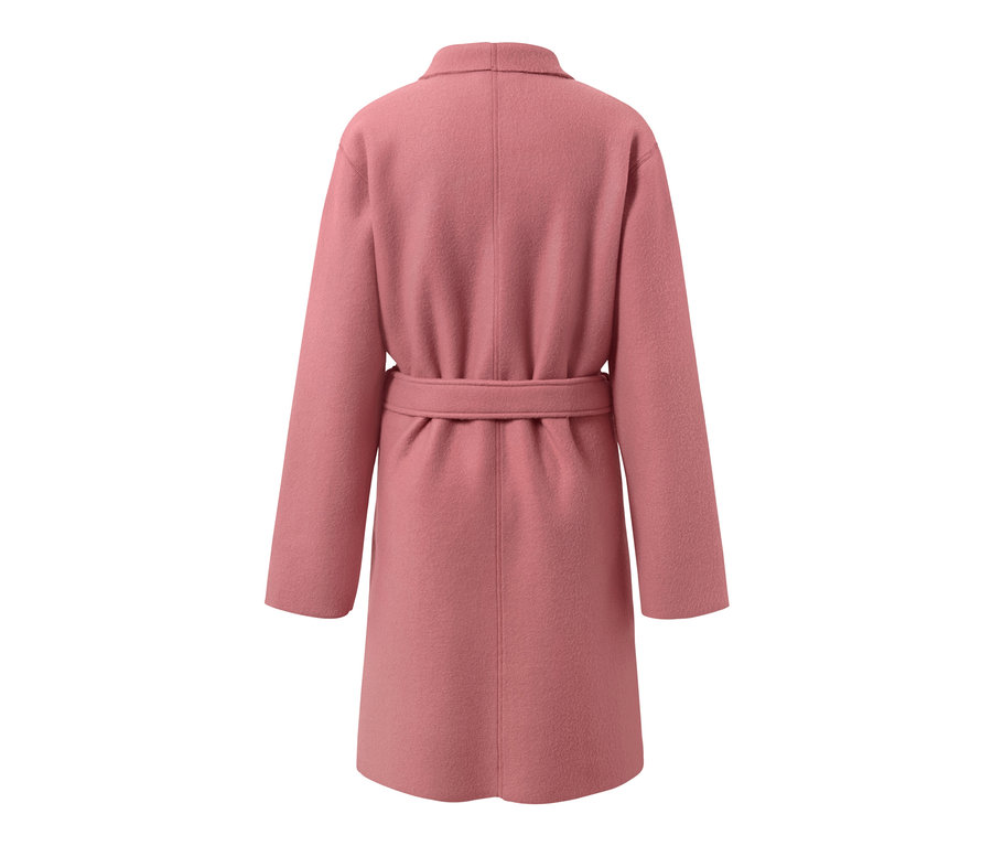 Rückansicht des Fleece-Kuschelmantels mit Gürtel.