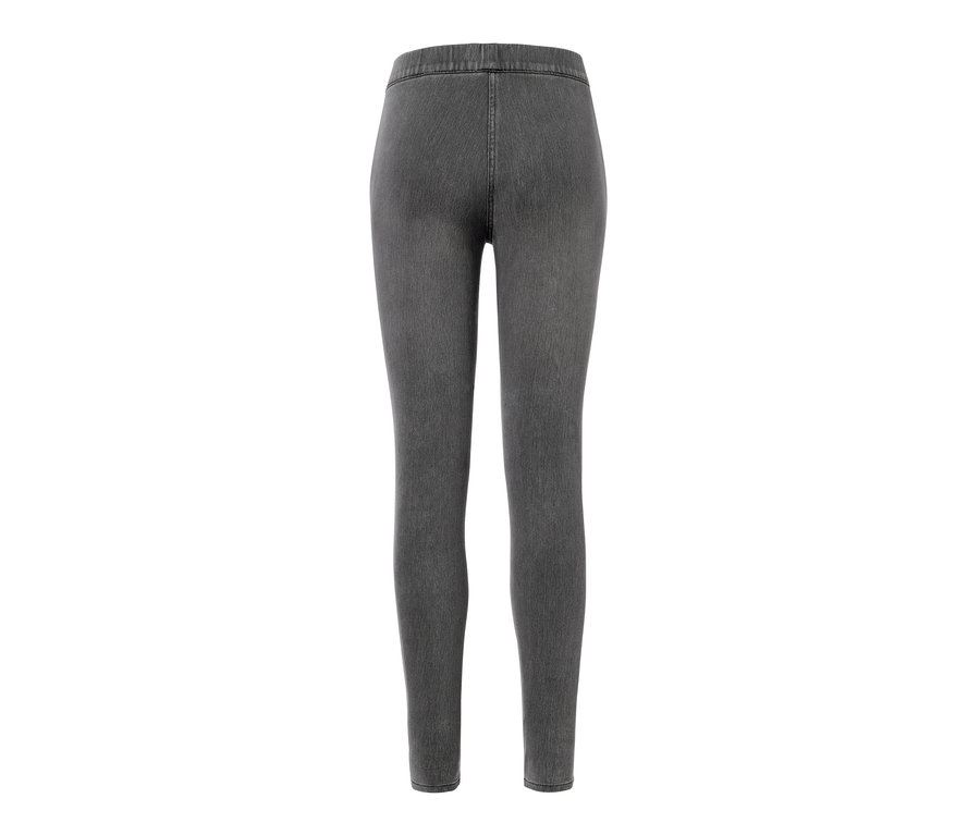 Detailansicht der Jeggings von hinten.