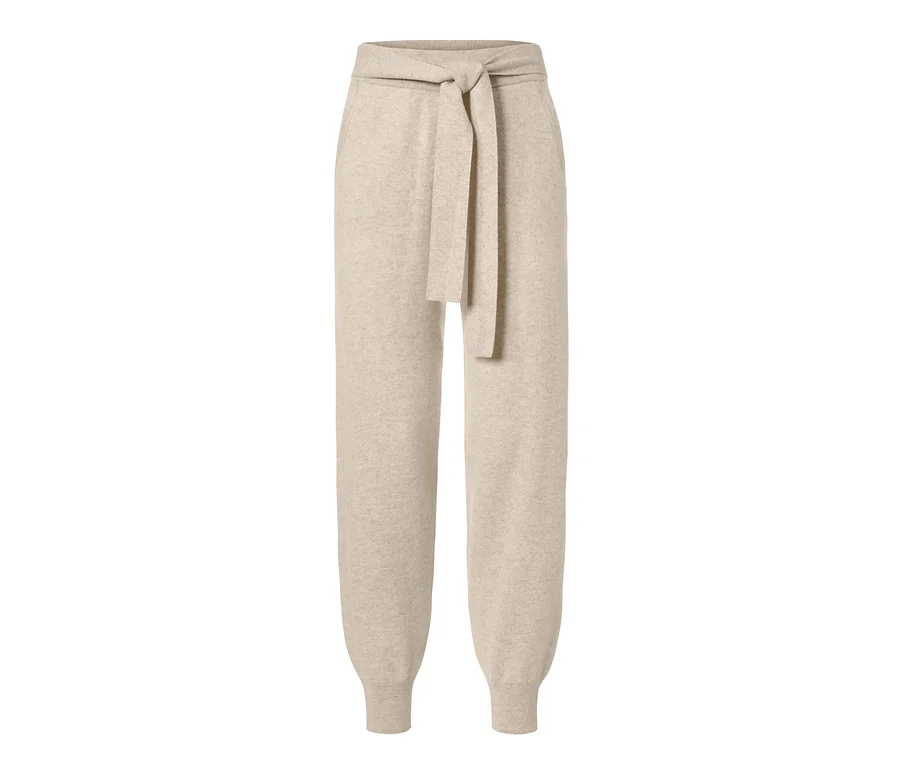 Eine Cashmere-Loungewearhose in Beige mit Bindeband.
