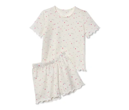 Kinder-Shorty-Pyjama mit kleinem Blumenmuster.