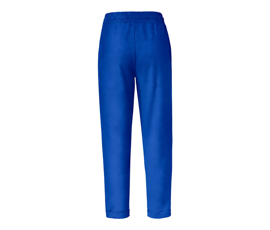 Blaue Pyjamahose.