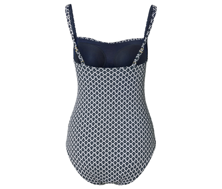 Rückansicht eines Badeanzugs mit blau-weißem Muster.