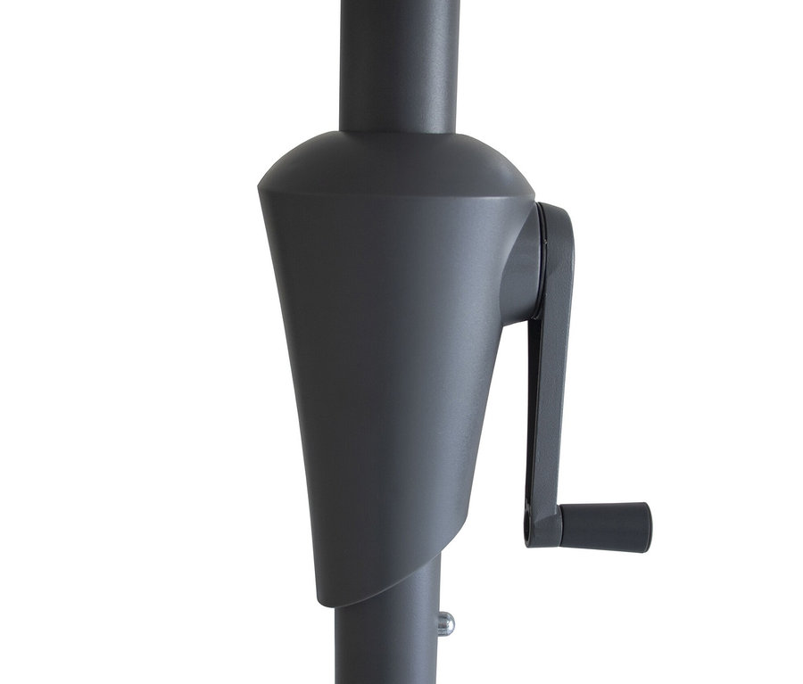 Nahaufnahme des Kurbelmechanismus eines grauen Leco Shanghai Sonnenschirms.