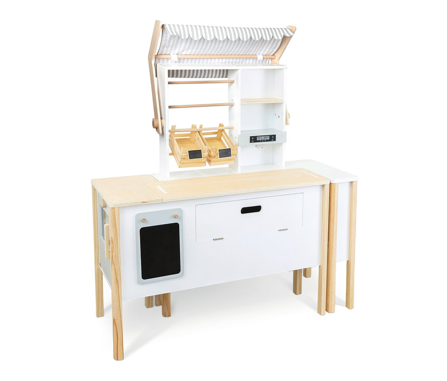 Ein "small foot Kaufladen und Kinderküche »fresh«" mit Theke, Markise und Tafel.