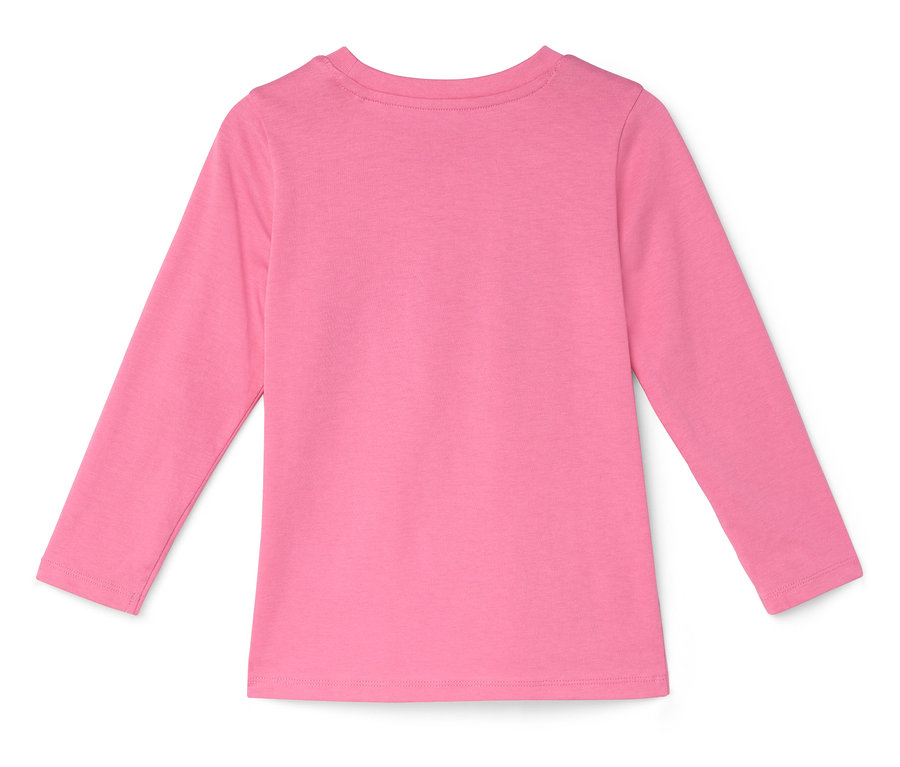 Ein rosafarbenes Langarmshirt liegt auf einem weißen Hintergrund.