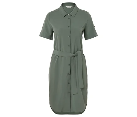 Ein olivgrünes Hemdkleid mit kurzen Ärmeln und einem Gürtel in der Taille.