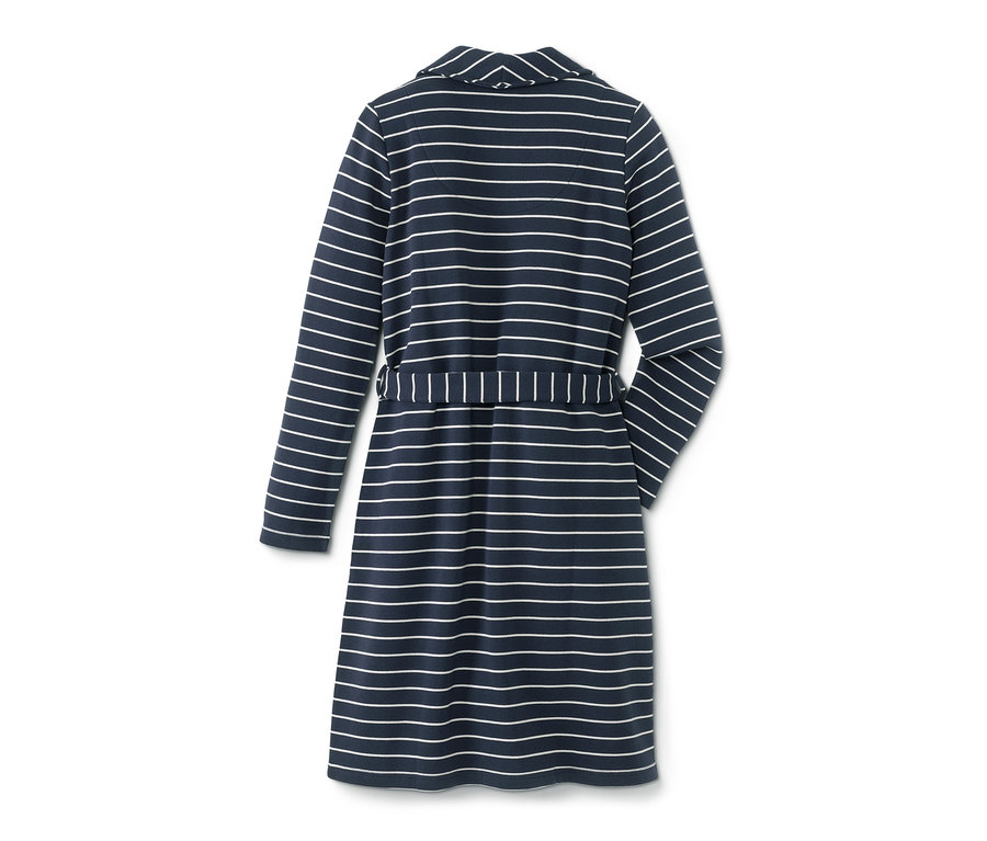 Rückansicht eines dunkelblau-weiss gestreiften Morgenmantels.