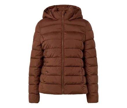 Braune, gesteppte Jacke mit Kapuze und Reißverschluss vorne.