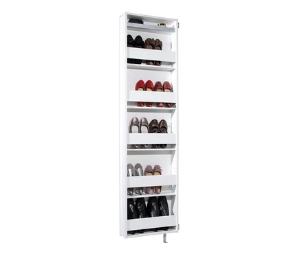 Ein weißer Schuhschrank mit mehreren Schuhpaaren.