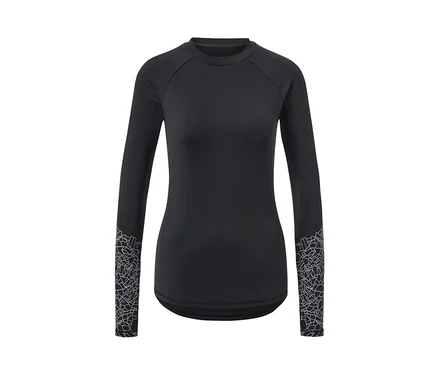 Schwarzes Langarm-Funktionsshirt mit silberfarbenem Aufdruck an den Ärmeln.
