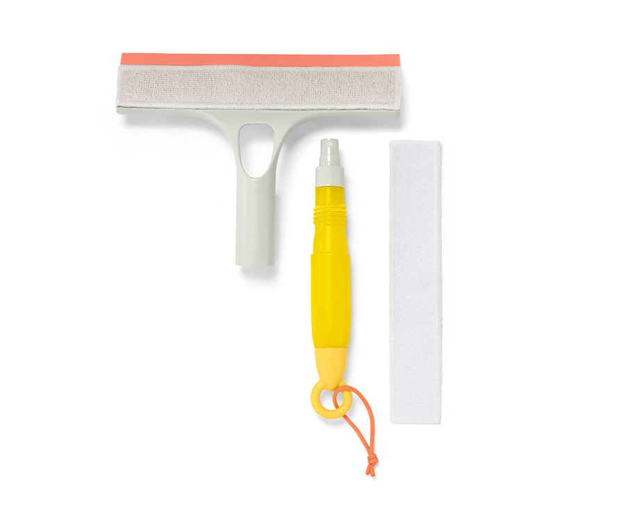 3-in-1-Fensterwischer mit orangefarbener Gummilippe, weißem Wischer und gelbem Behälter für Reinigungsmittel.