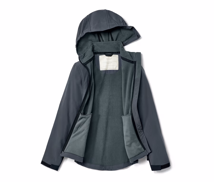 Geöffnete Kinder-Softshelljacke in Grau mit Kapuze.