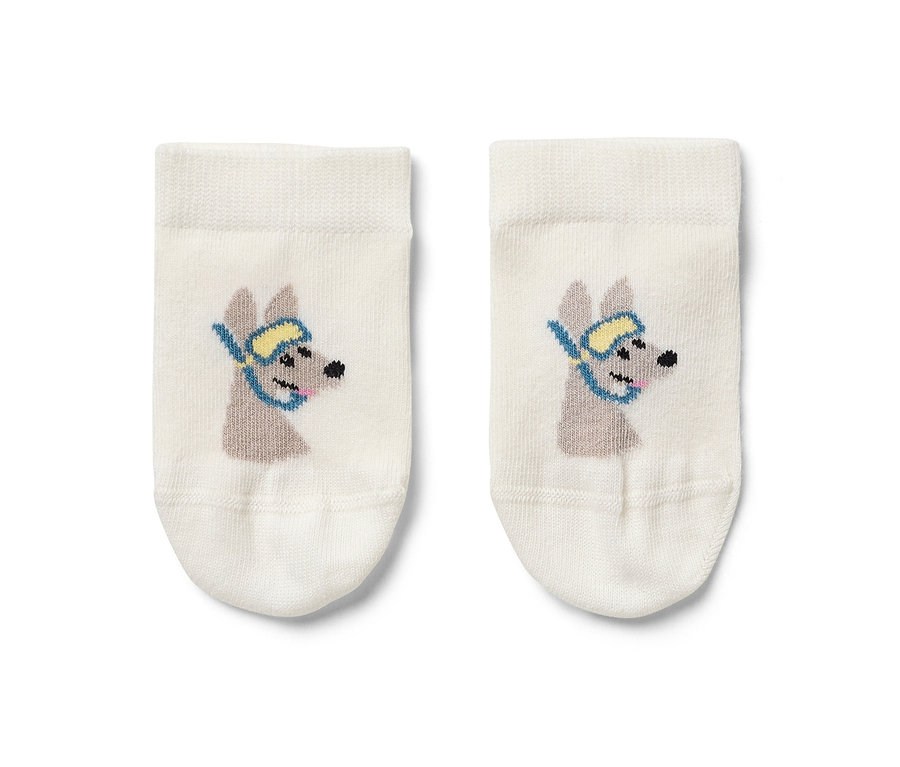 Zwei Paar Kinder-Sneakersocken mit Känguru-Motiv und Taucherbrille.