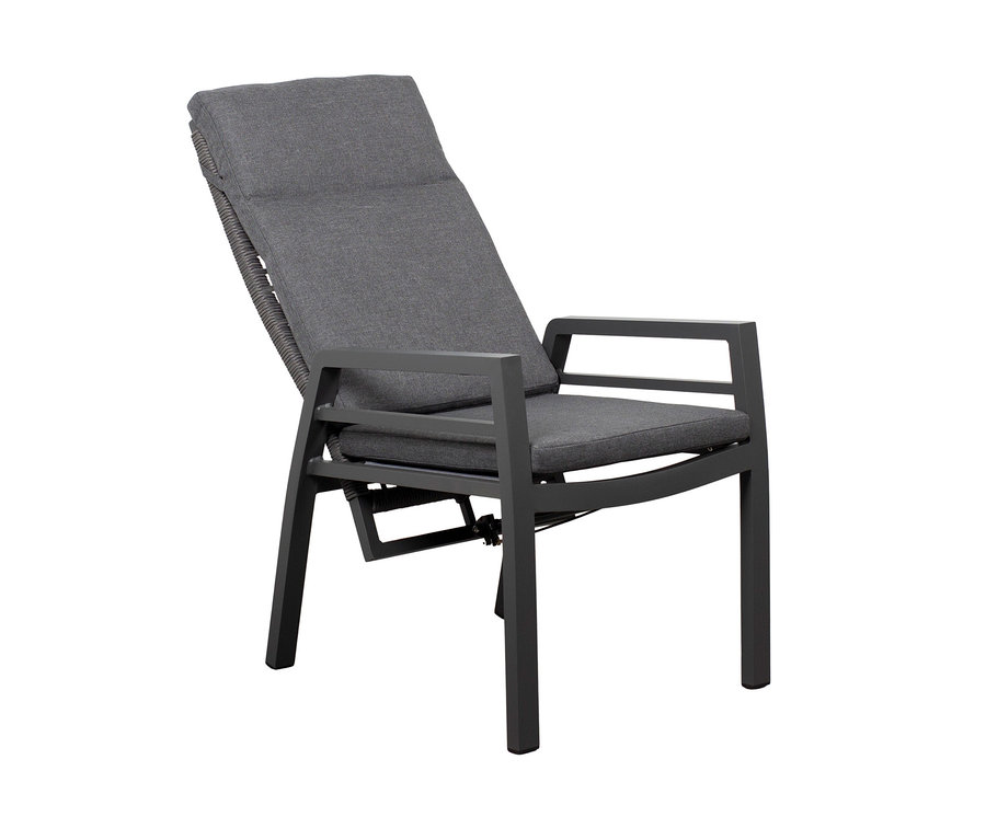 Ein grauer deVries Stuhl mit Seil und Polster.