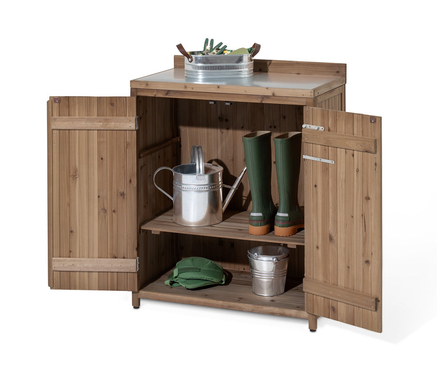 Geöffneter Kleiner Gartenschrank »Tinus« mit verschiedenem Gartenzubehör.