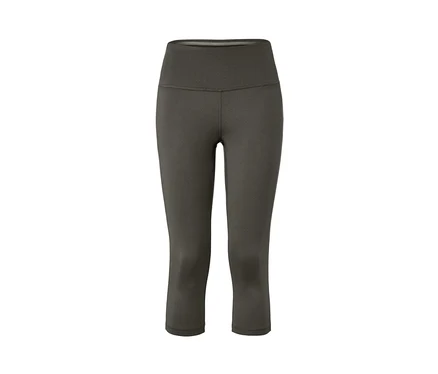 Olive 3/4-Sporttight vor weißem Hintergrund.
