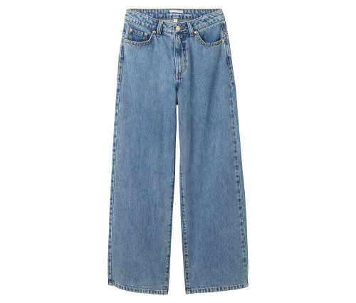 Eine hellblaue Wide-Leg Jeans.
