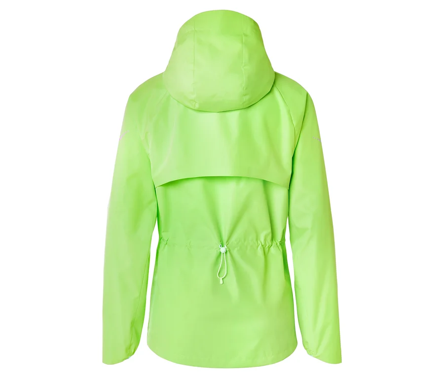 Rückansicht einer hellgrünen Regenjacke mit Kapuze und Kordelzug in der Taille vor einem weißen Hintergrund.