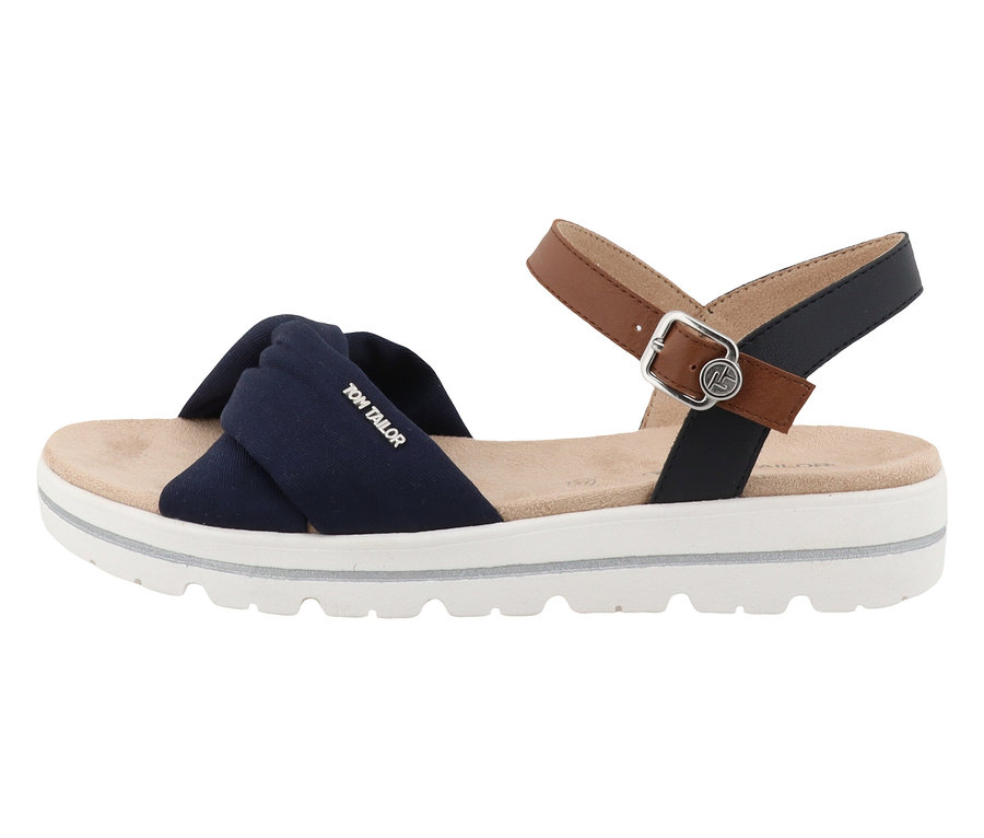 Marineblaue Tom Tailor Sandale mit braunem Riemen und silberner Schnalle seitlich.