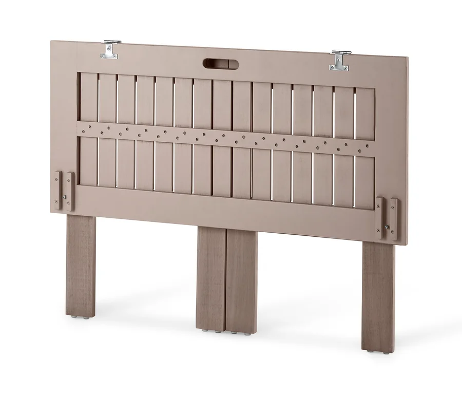 Zusammengeklappter Gartentisch »Leira«.