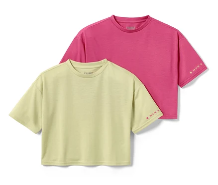 Zwei Kinder-Sportshirts, hellgrün und pink.