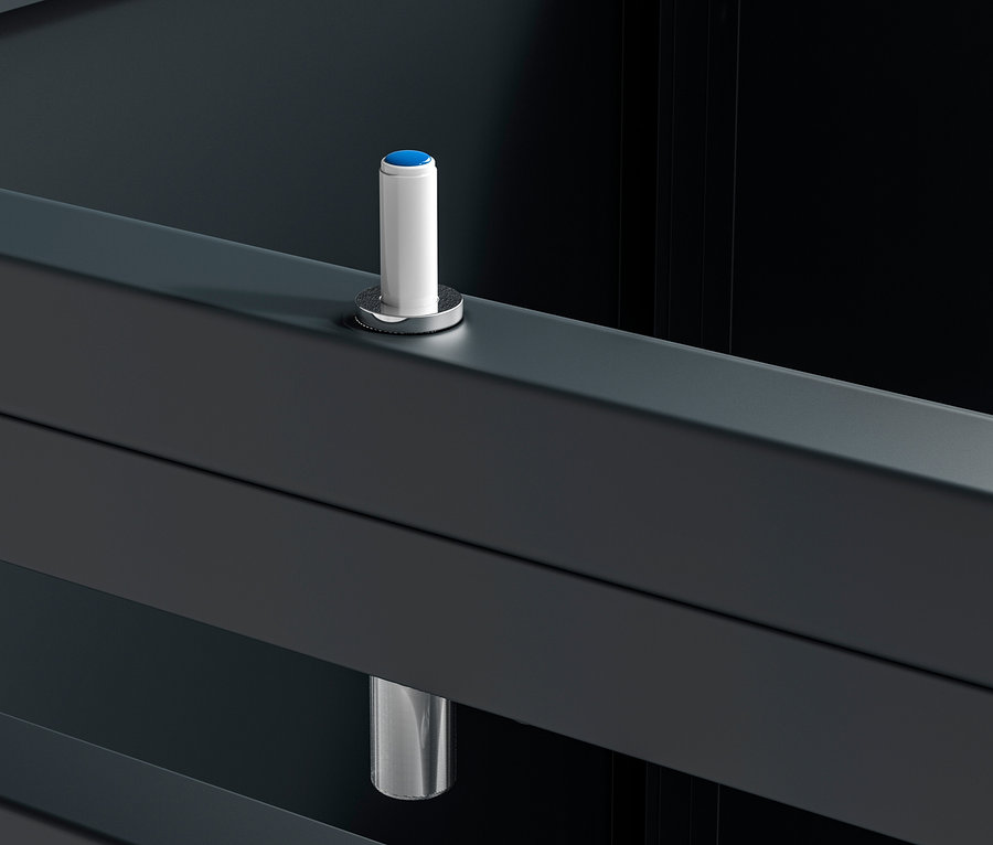 Inneres der Mülltonnenbox, 1er.