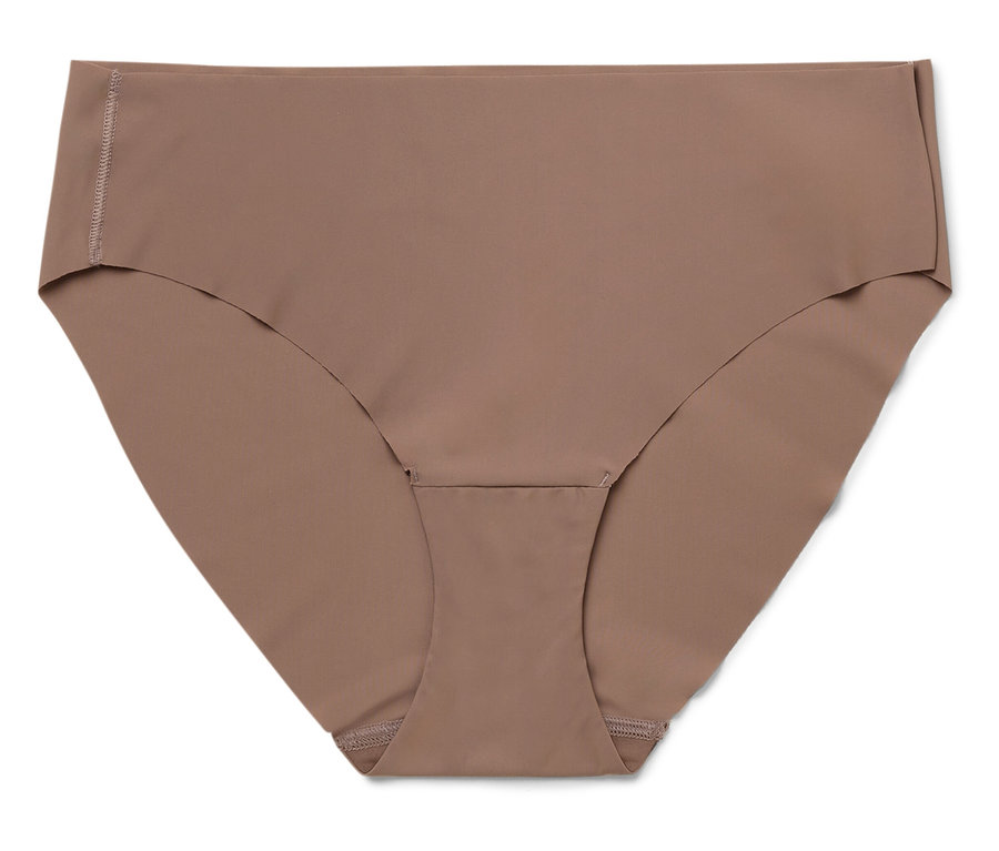 Ein einzelner Damen-Slip in Schokoladenbraun, liegend auf weißem Hintergrund.