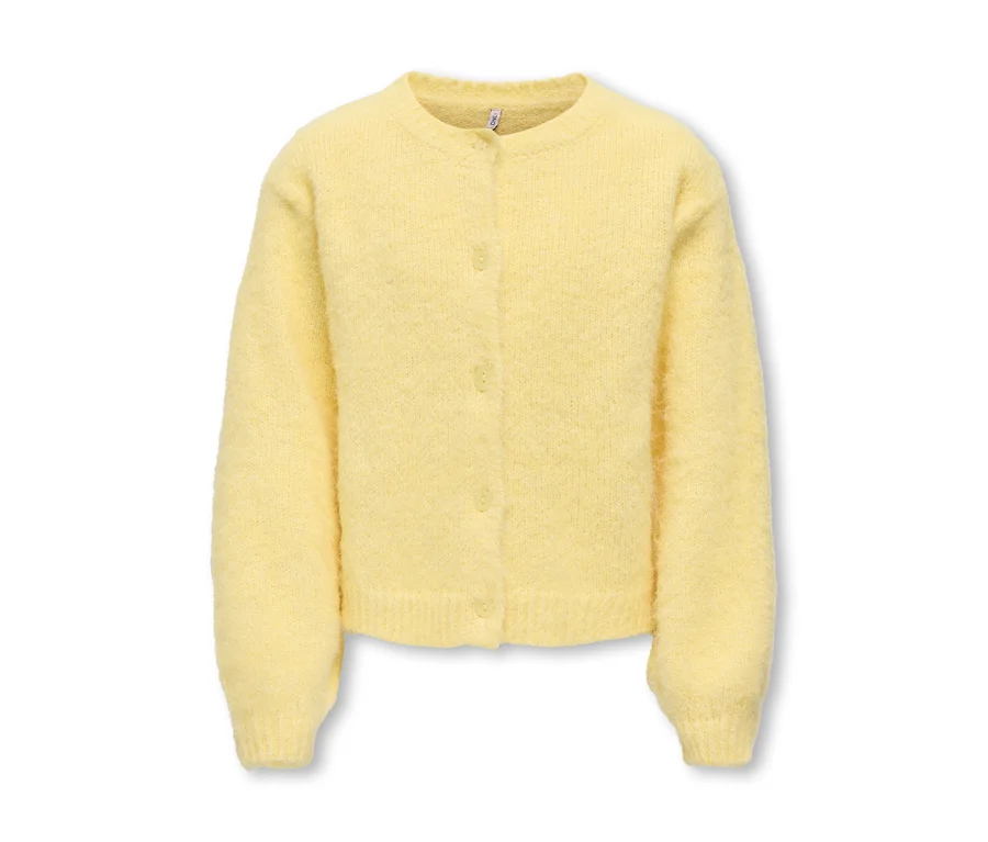 Hellgelbe flauschige Strickjacke mit Rundhalsausschnitt, langen Ärmeln und drei Knöpfen vorne.