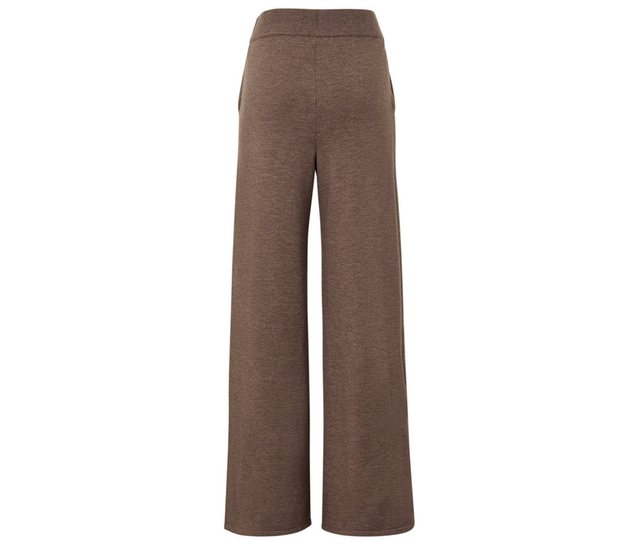 Braune, weite Hosen von hinten.