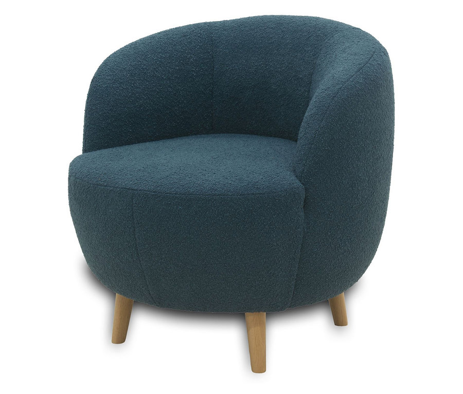 Dunkelblauer DOMO Sessel »Ahus« mit runder Sitzfläche und Holzfüßen.
