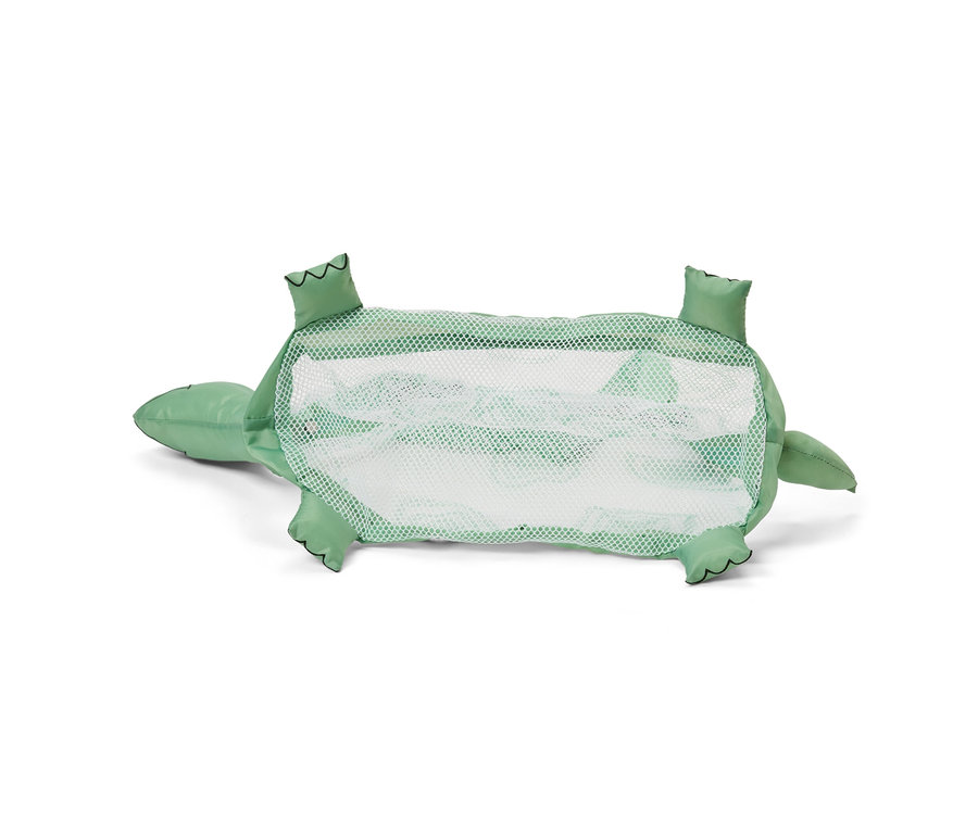 Eine Strandspielzeug-Netztasche in Form einer Schildkröte.