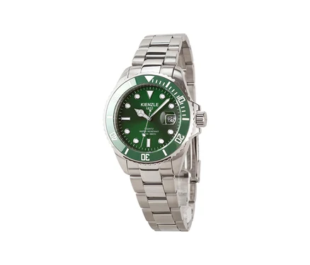 Grüne Kienzle Taucher Quarz Uhr mit silberfarbenem Metallarmband, grünem Zifferblatt und grüner Lünette, die das Datum 25 anzeigt.