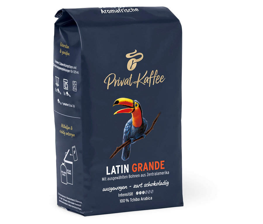 Eine Packung Privat Kaffee Latin Grande Ganze Bohne mit einem Tukan-Bild.