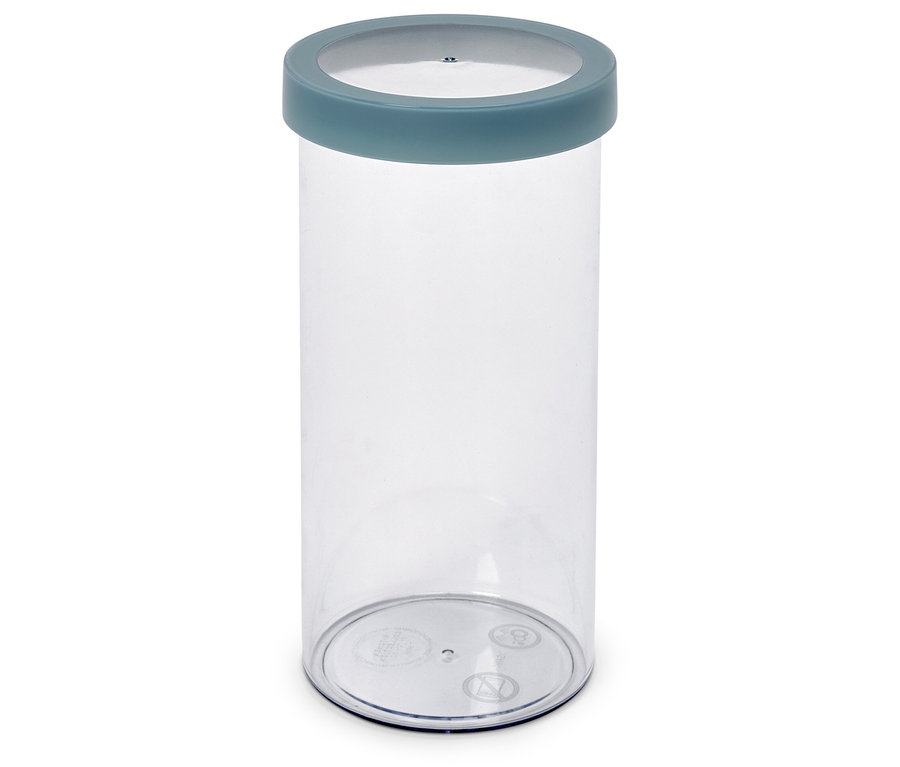 Leerer, durchsichtiger Plastikbehälter mit blau-grauem Deckel.