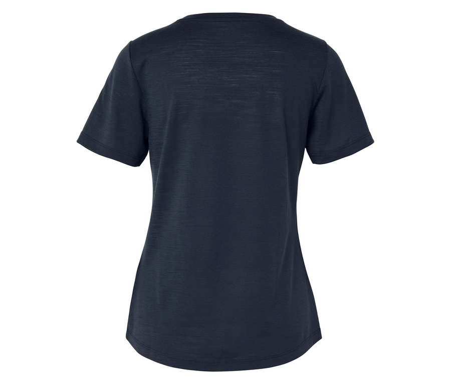 Nahaufnahme eines dunkelblauen T-Shirts von hinten.