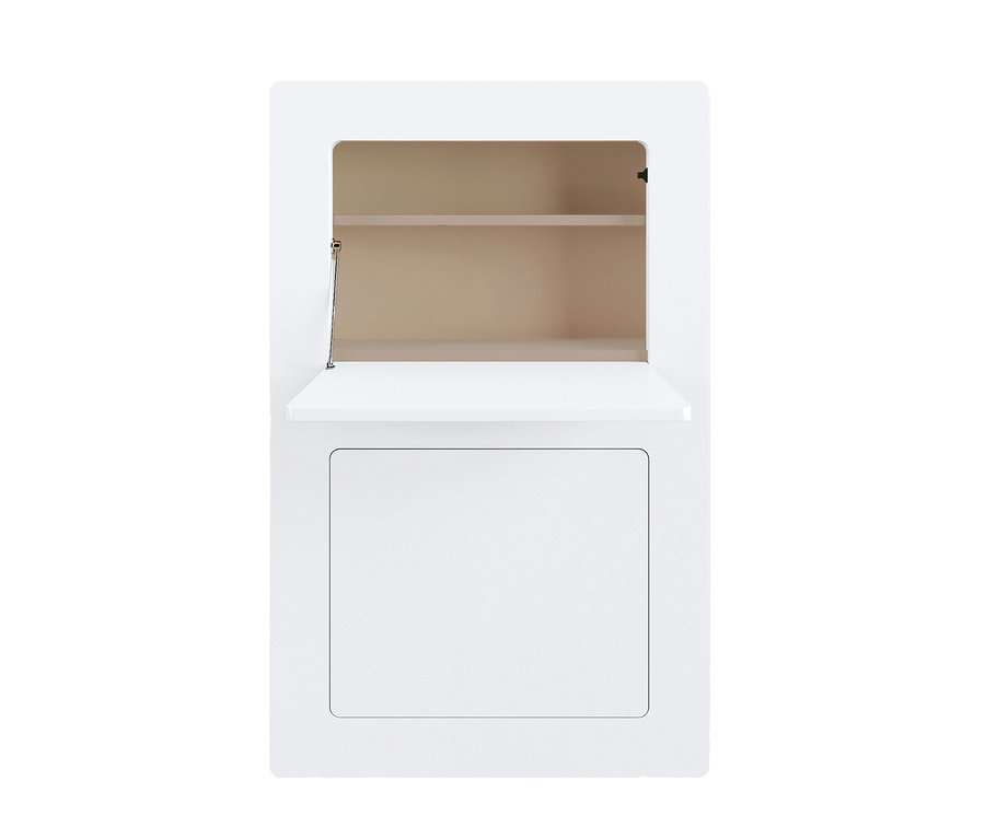 Weißer Badezimmerschrank mit offener Klappe und Fach.