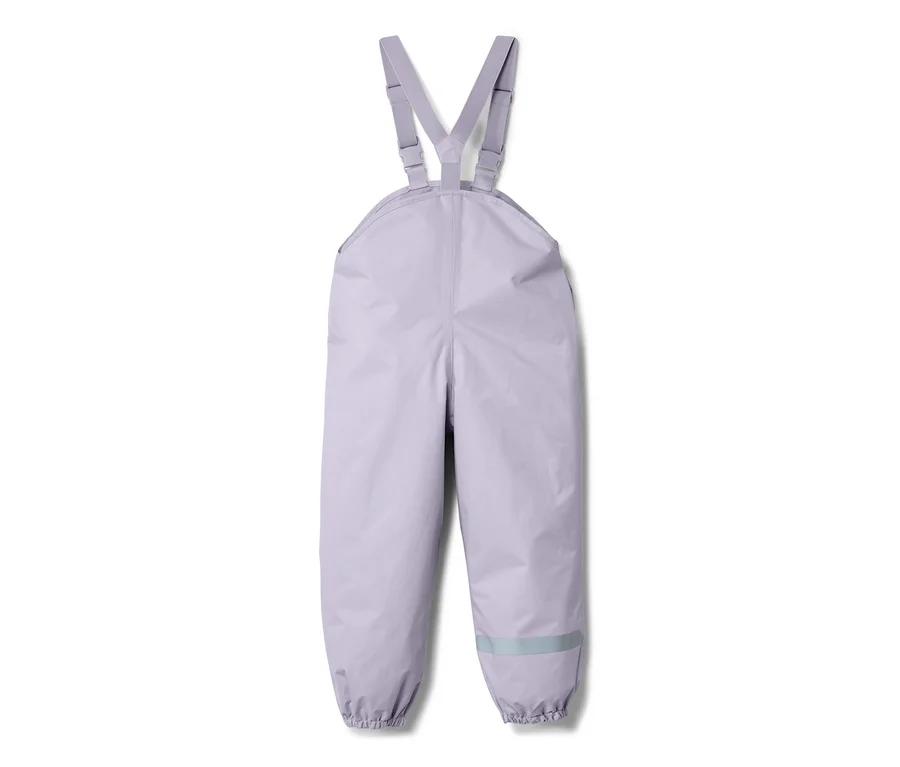 Hellviolette Kinder-Regenhose mit Latz und reflektierendem Streifen am Beinende.