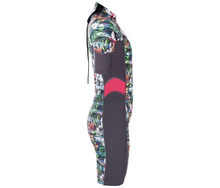 Nahaufnahme des F2 Damen-Neoprenanzugs »Happiness Shorty«, 3/2 mm mit Blumenmuster und pinkfarbenem Detail.