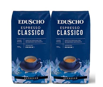 Zwei Packungen 2 KG Espresso Classico, auf der Packung ist eine Tasse Espresso abgebildet.