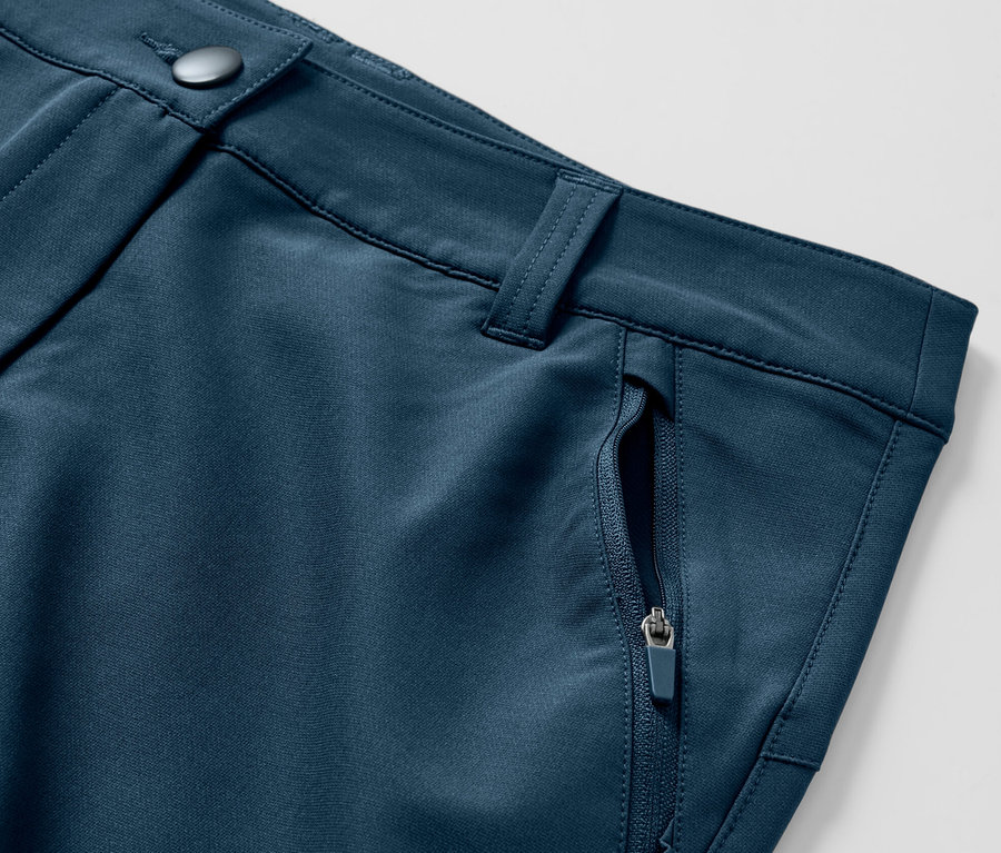 Detail einer Softshellhose.