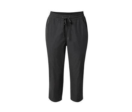 Eine schwarze Softshell-Funktionsscapri.